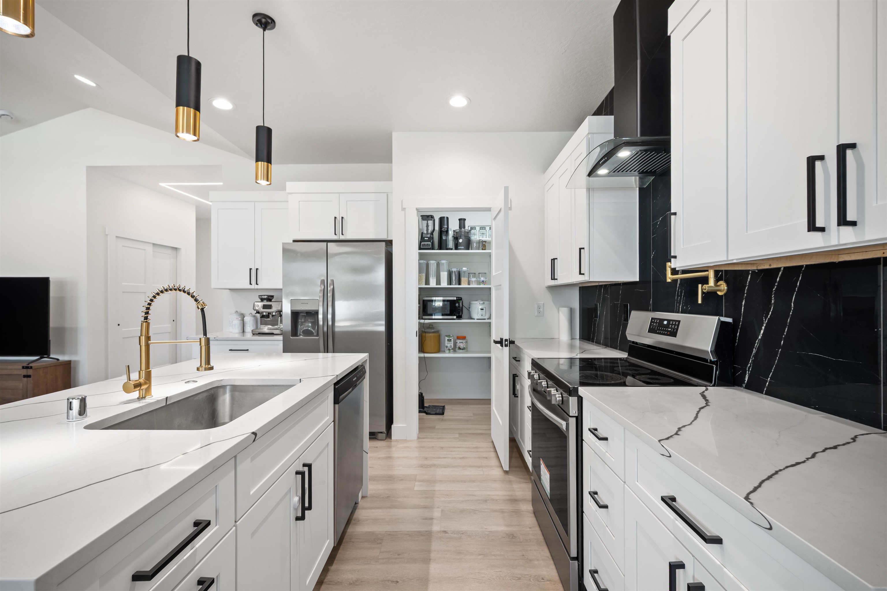 25704 North Ranchette Road Chattaroy, WA 99003 - Photo 12 of 35