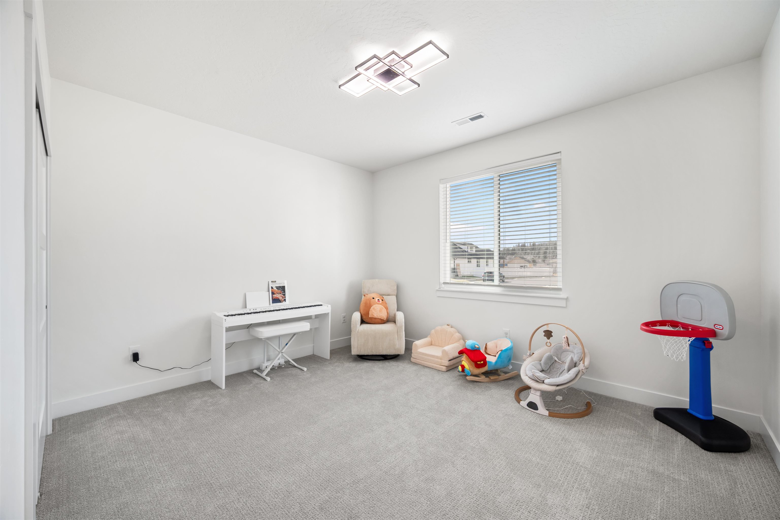 25704 North Ranchette Road Chattaroy, WA 99003 - Photo 31 of 35