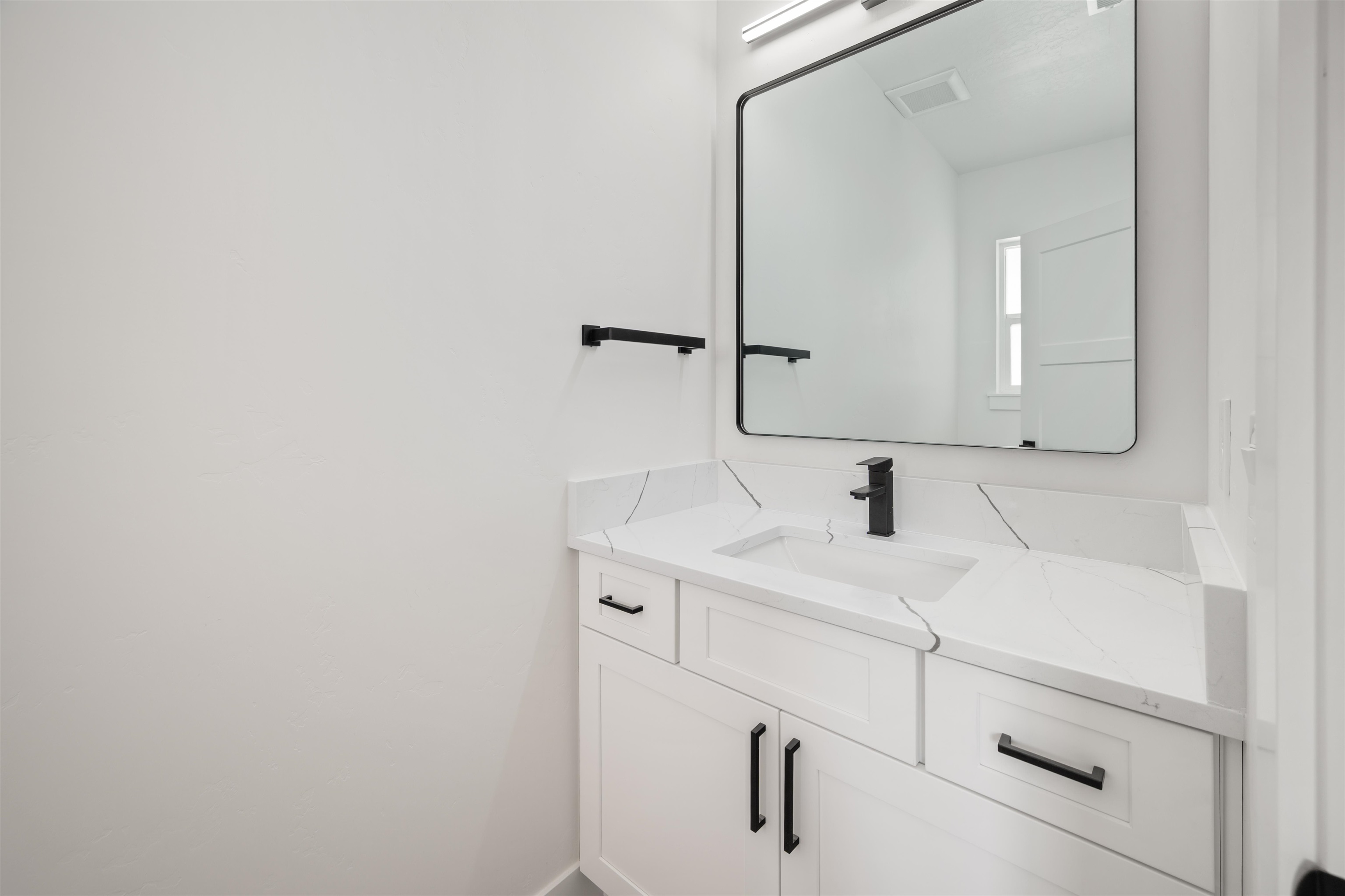 25704 North Ranchette Road Chattaroy, WA 99003 - Photo 32 of 35