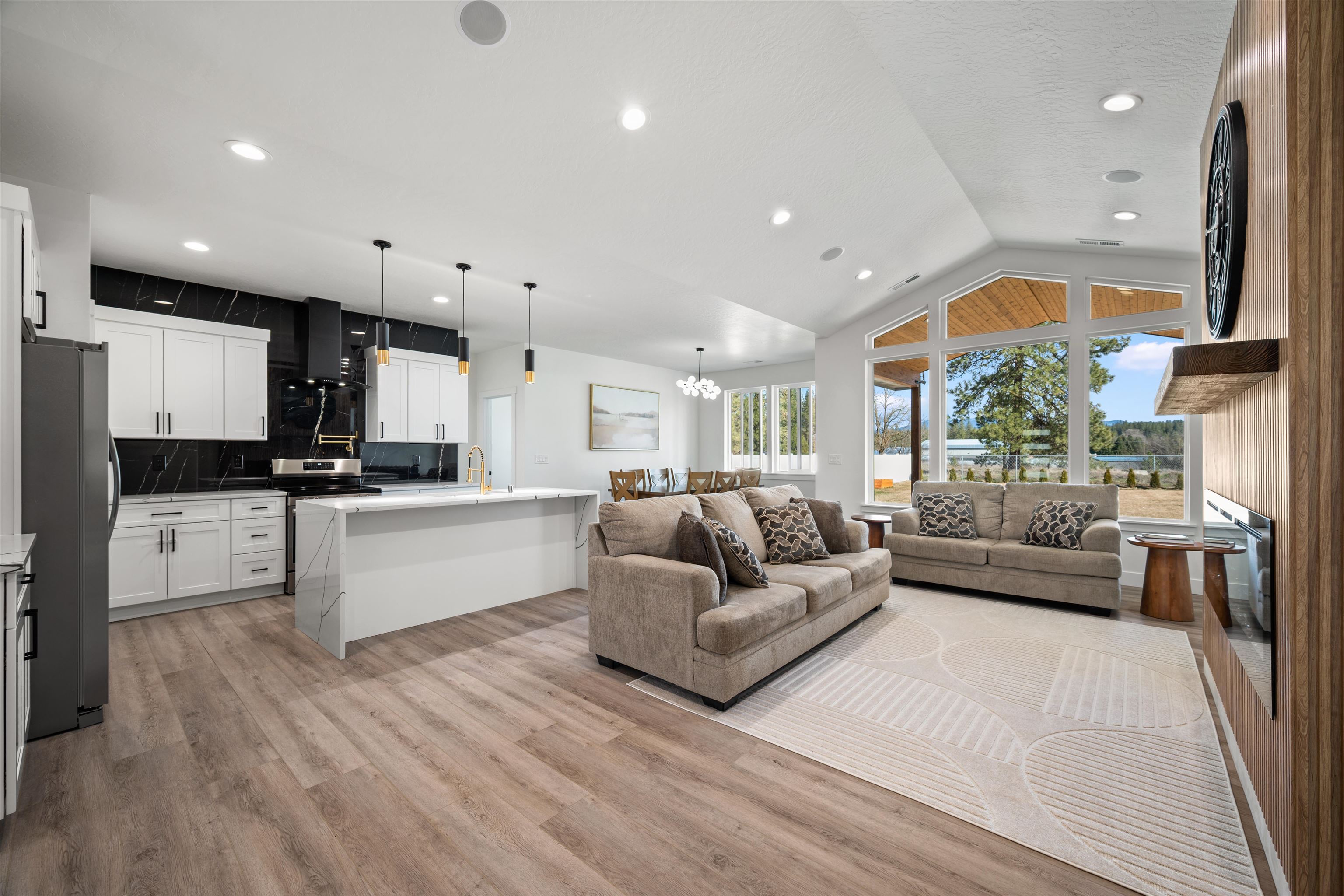 25704 North Ranchette Road Chattaroy, WA 99003 - Photo 8 of 35