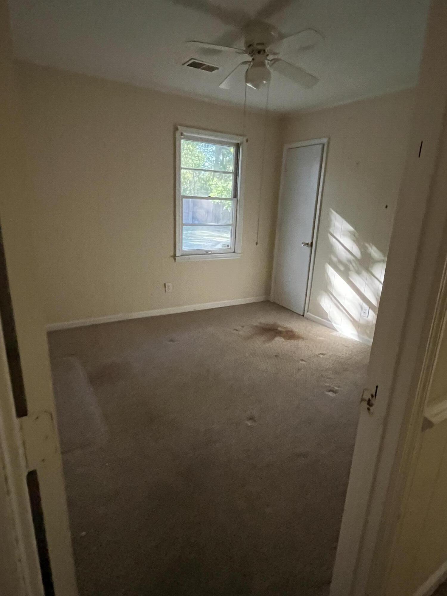 721 Hoss Road Charleston, SC 29414 - Photo 11 of 11 721 Hoss Rd Bedroom 3