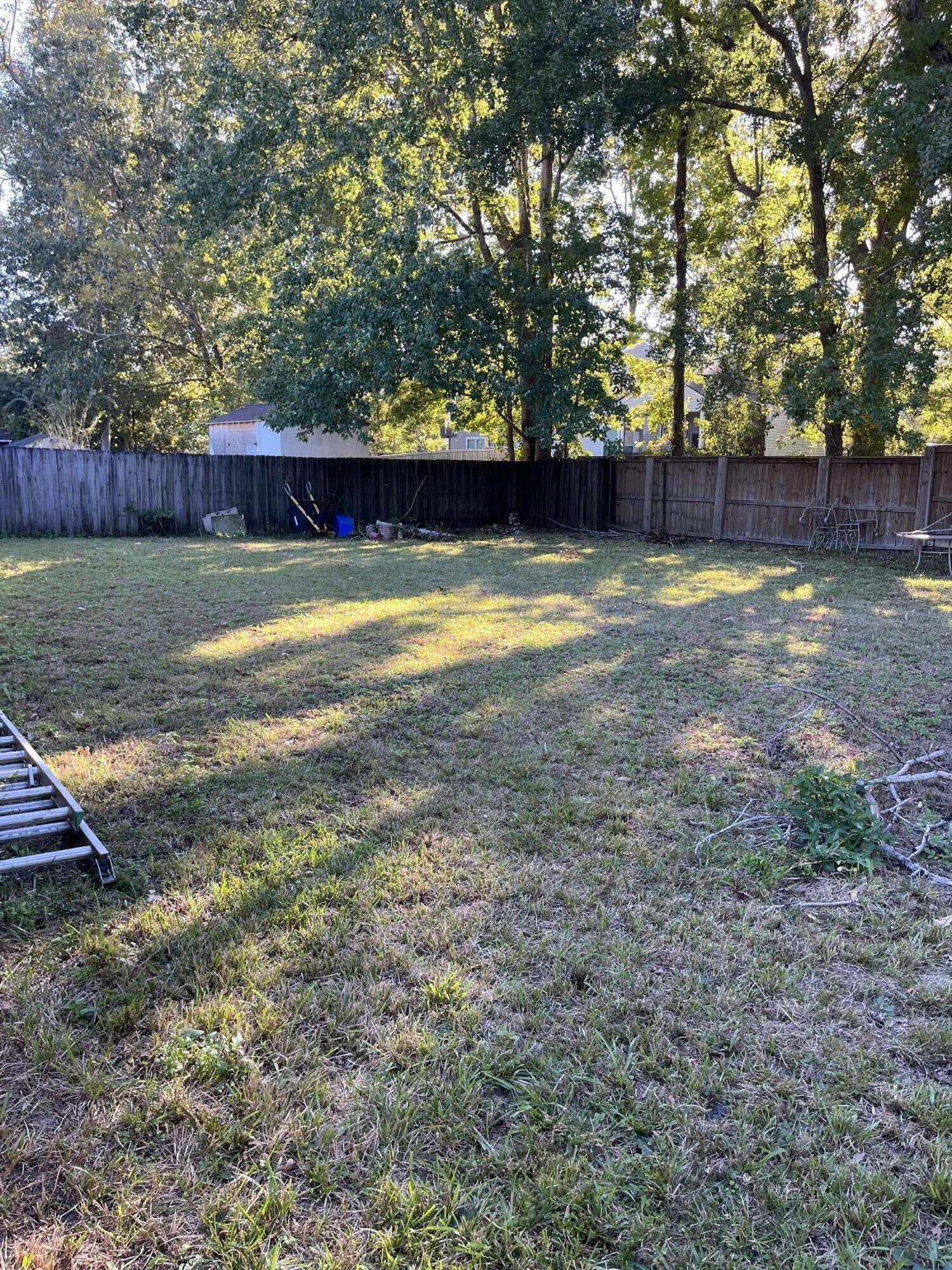 721 Hoss Road Charleston, SC 29414 - Photo 5 of 11 721 Hoss Rd Backyard
