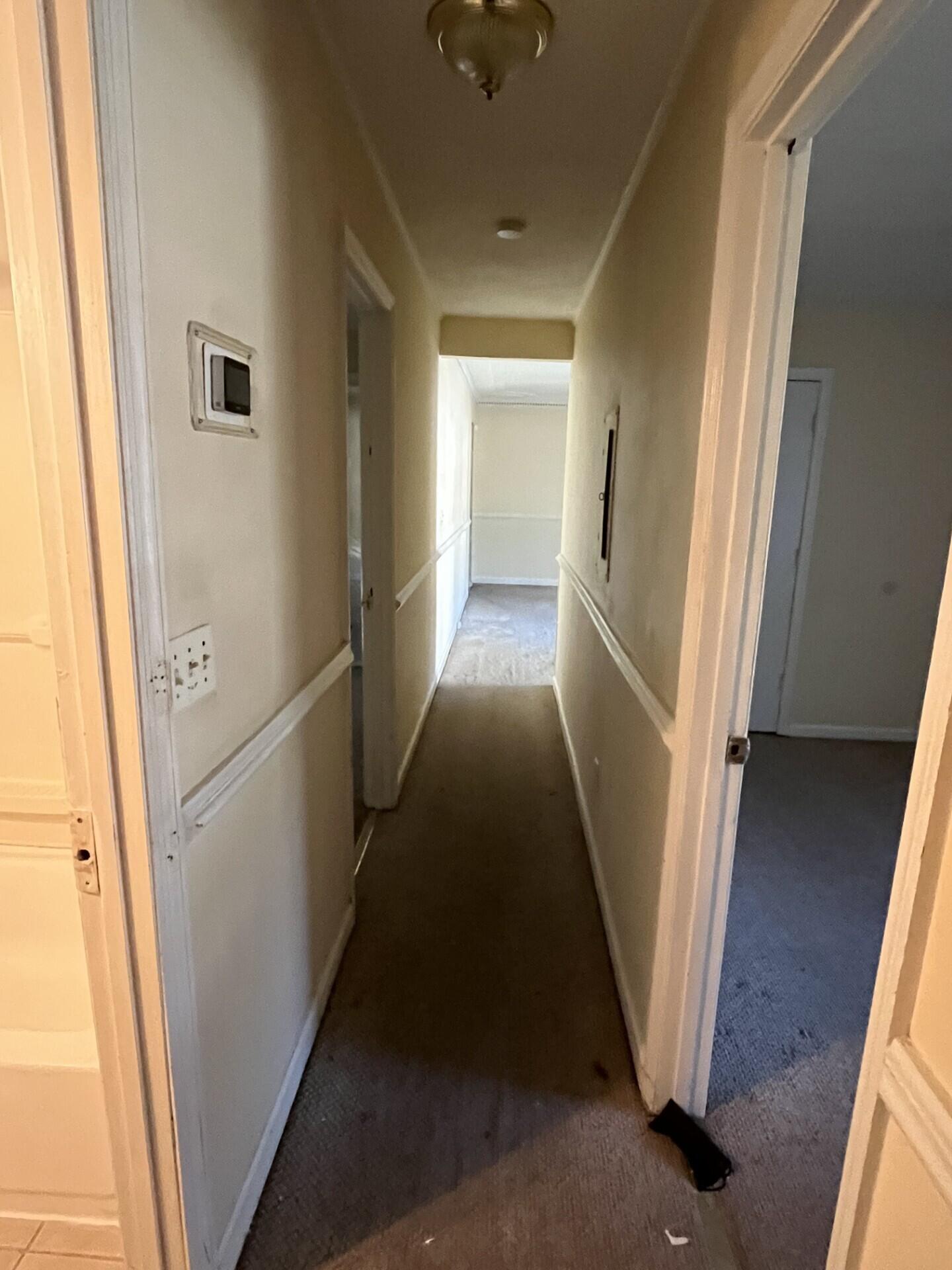 721 Hoss Road Charleston, SC 29414 - Photo 6 of 11 721 Hoss Rd Hallway