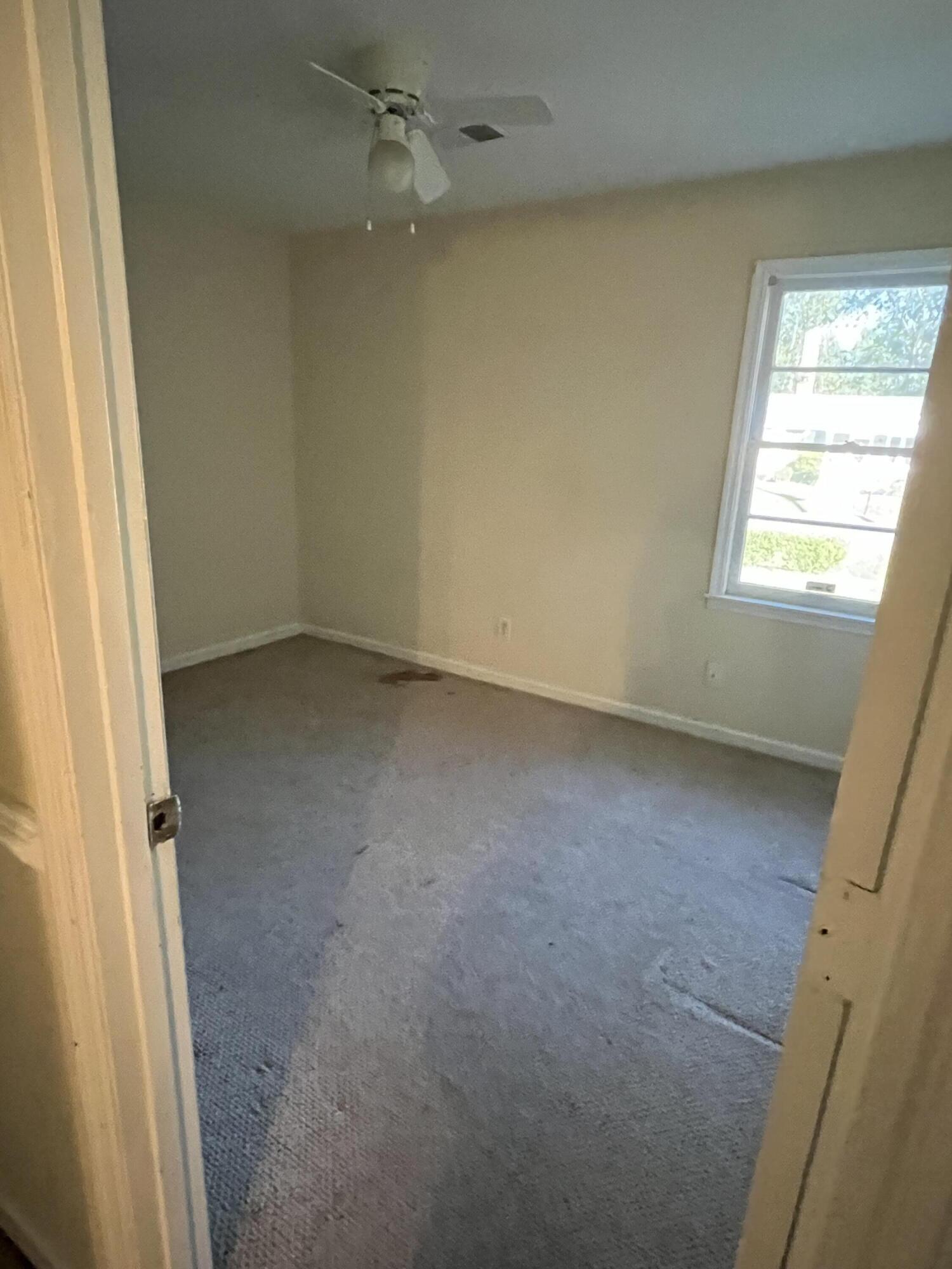 721 Hoss Road Charleston, SC 29414 - Photo 8 of 11 721 Hoss Rd Bedroom 2