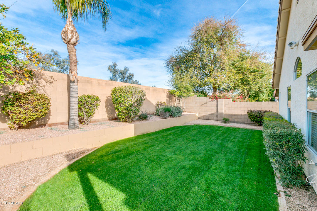 7292 South Roberts Road Tempe, AZ 85283 - Photo 7 of 38 32-Roberts