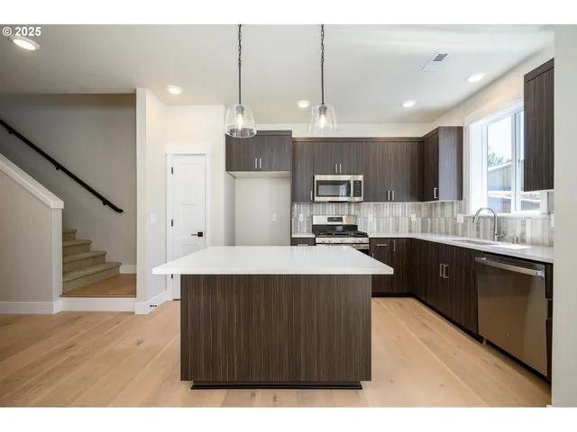 $514,900 | 3208 East Province Court, Newberg, OR 97132