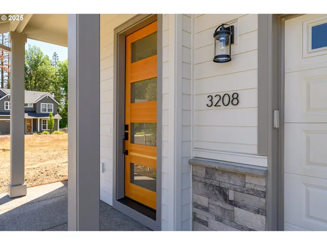 $514,900 | 3208 East Province Court, Newberg, OR 97132