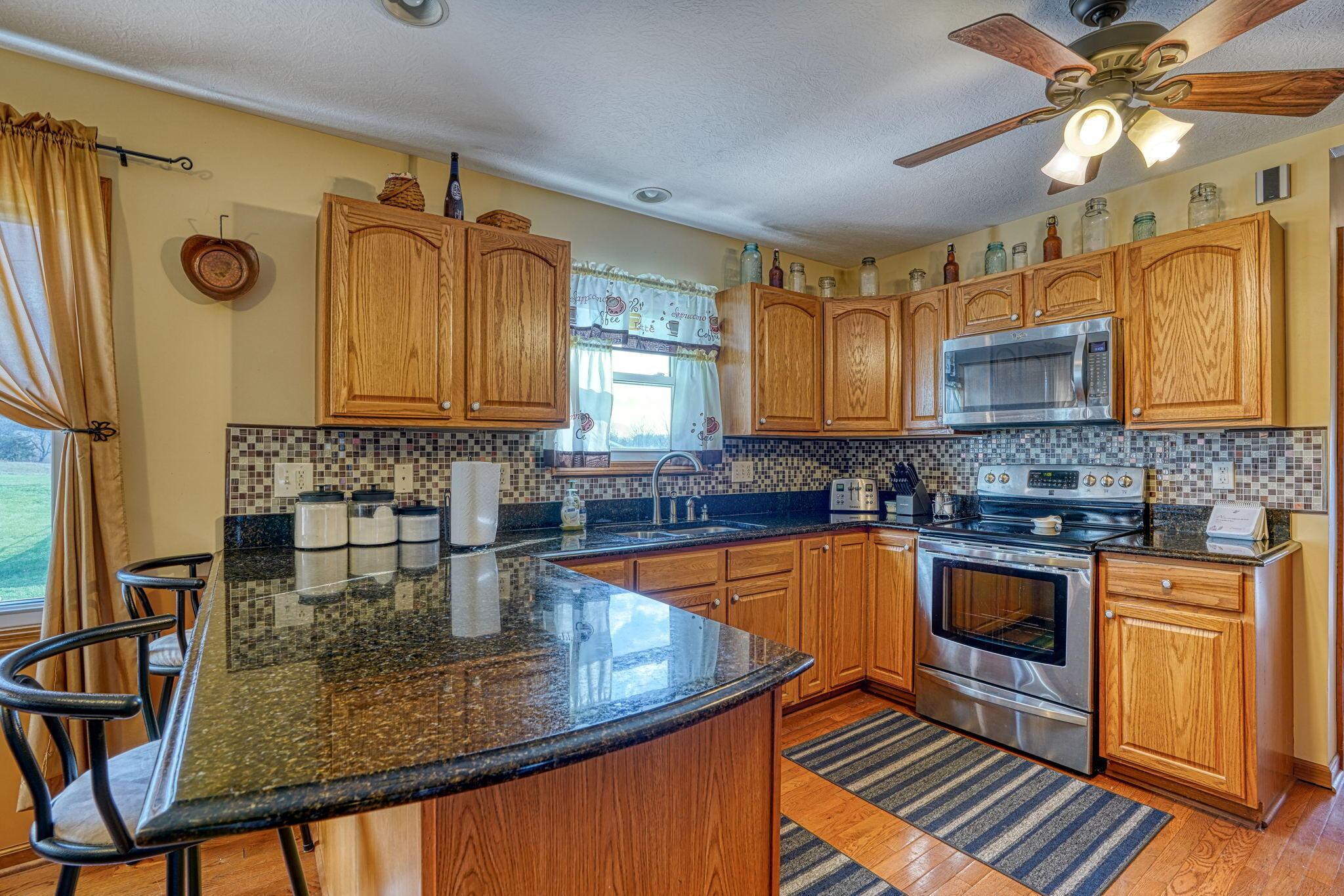 24790 Huber-Hitler Road Circleville, OH 43113 - Photo 12 of 60 24790 Huber Hitler Int__11