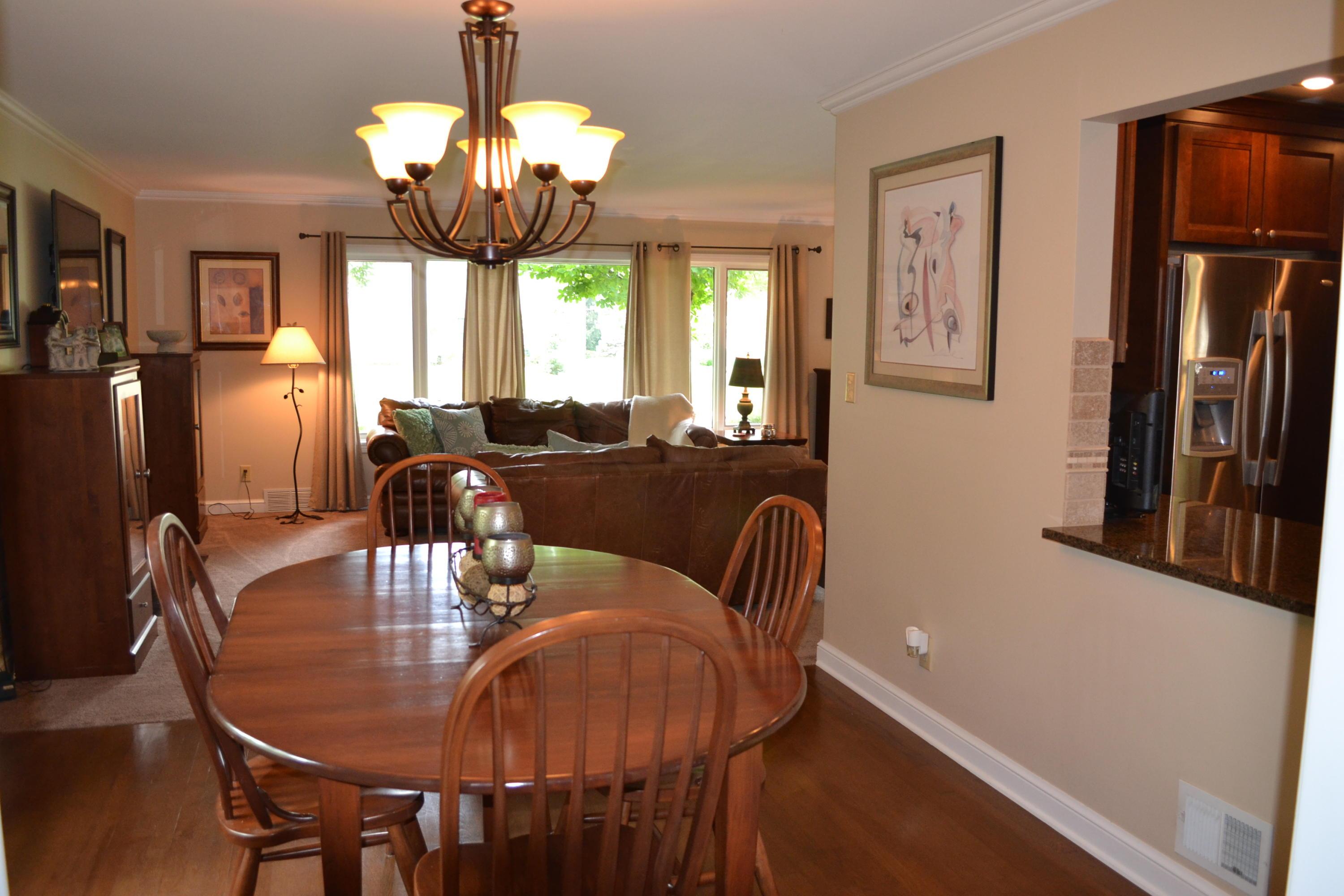 2434 Dorset Road Columbus, OH 43221 - Photo 12 of 40
