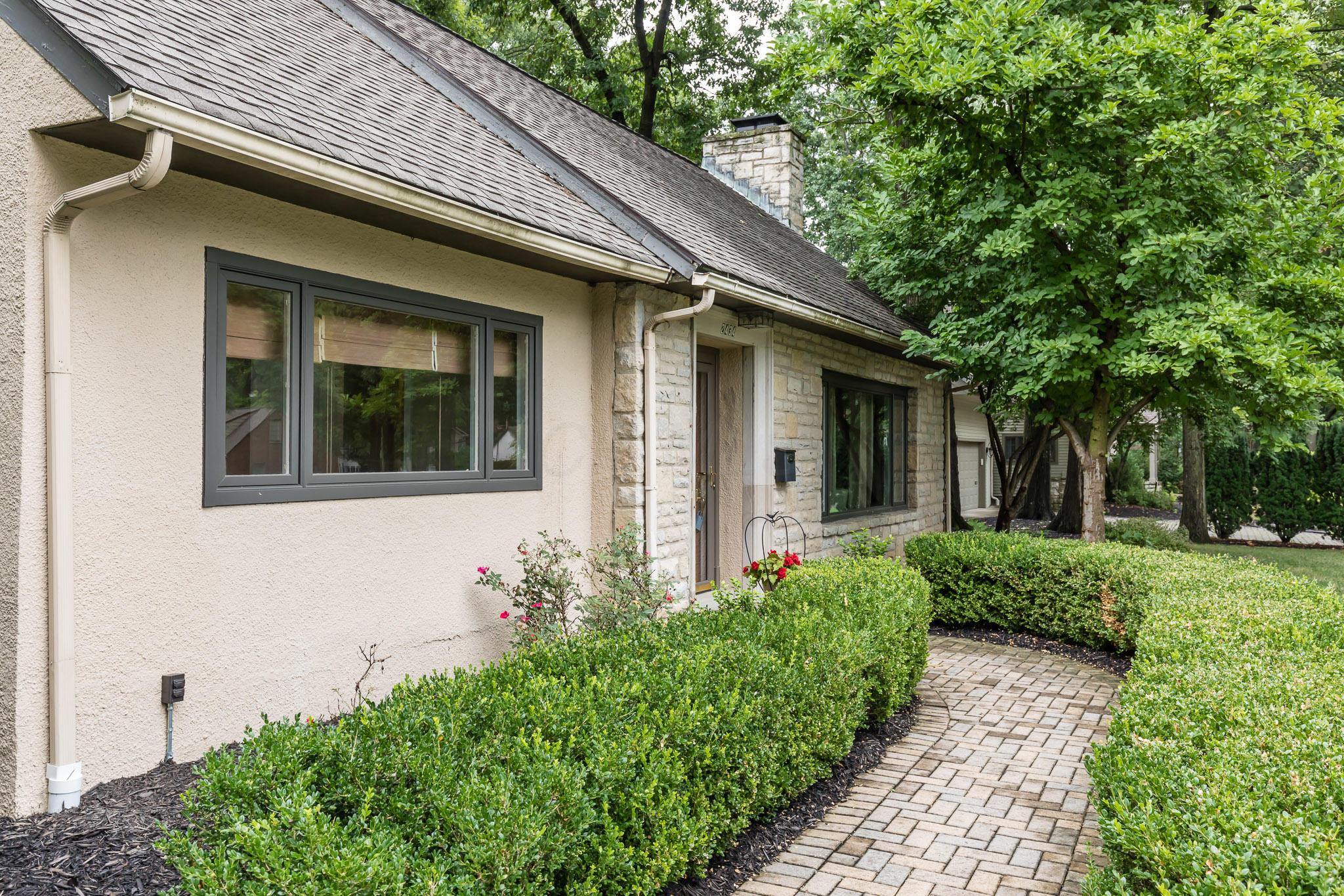 2434 Dorset Road Columbus, OH 43221 - Photo 2 of 40