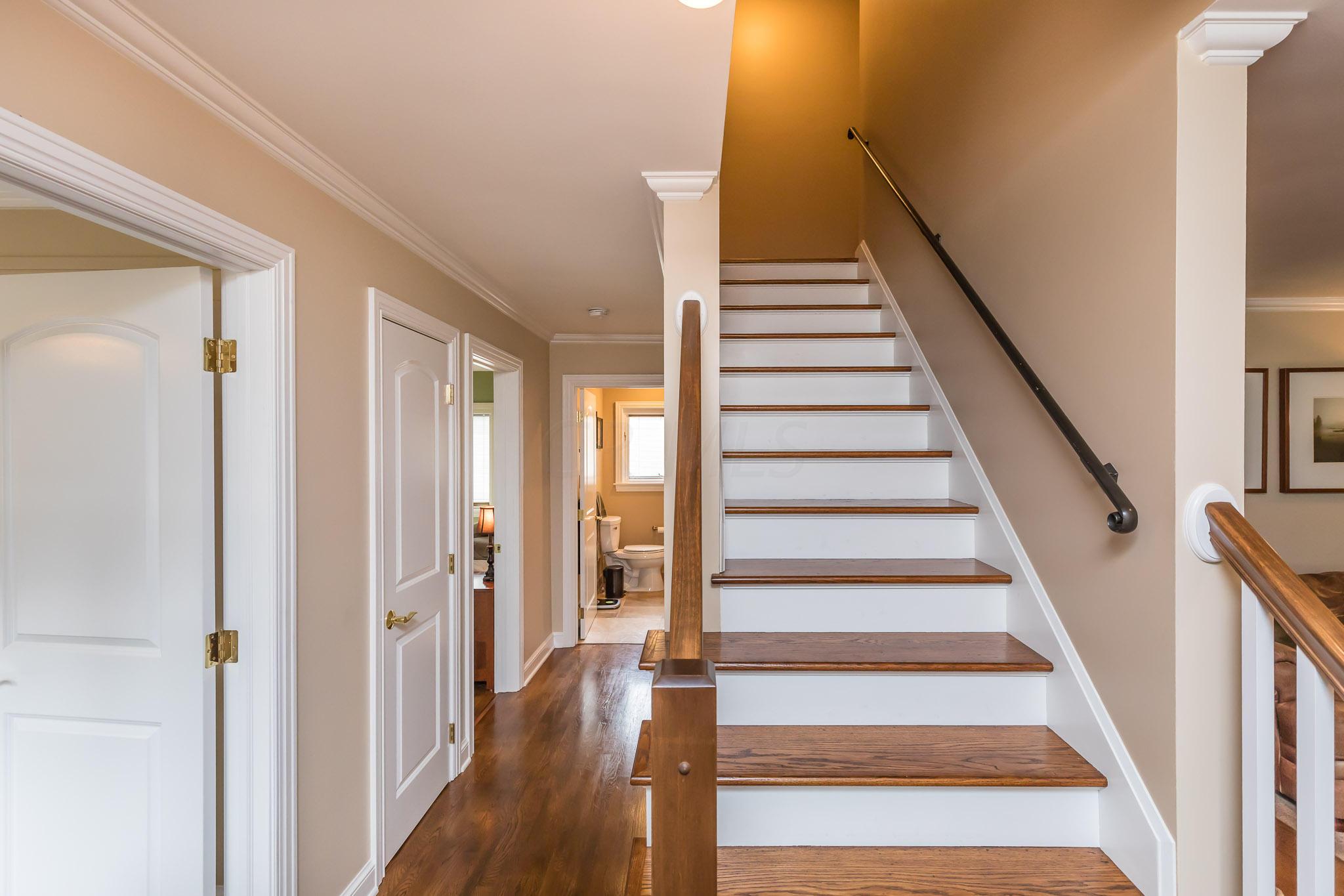 2434 Dorset Road Columbus, OH 43221 - Photo 25 of 40