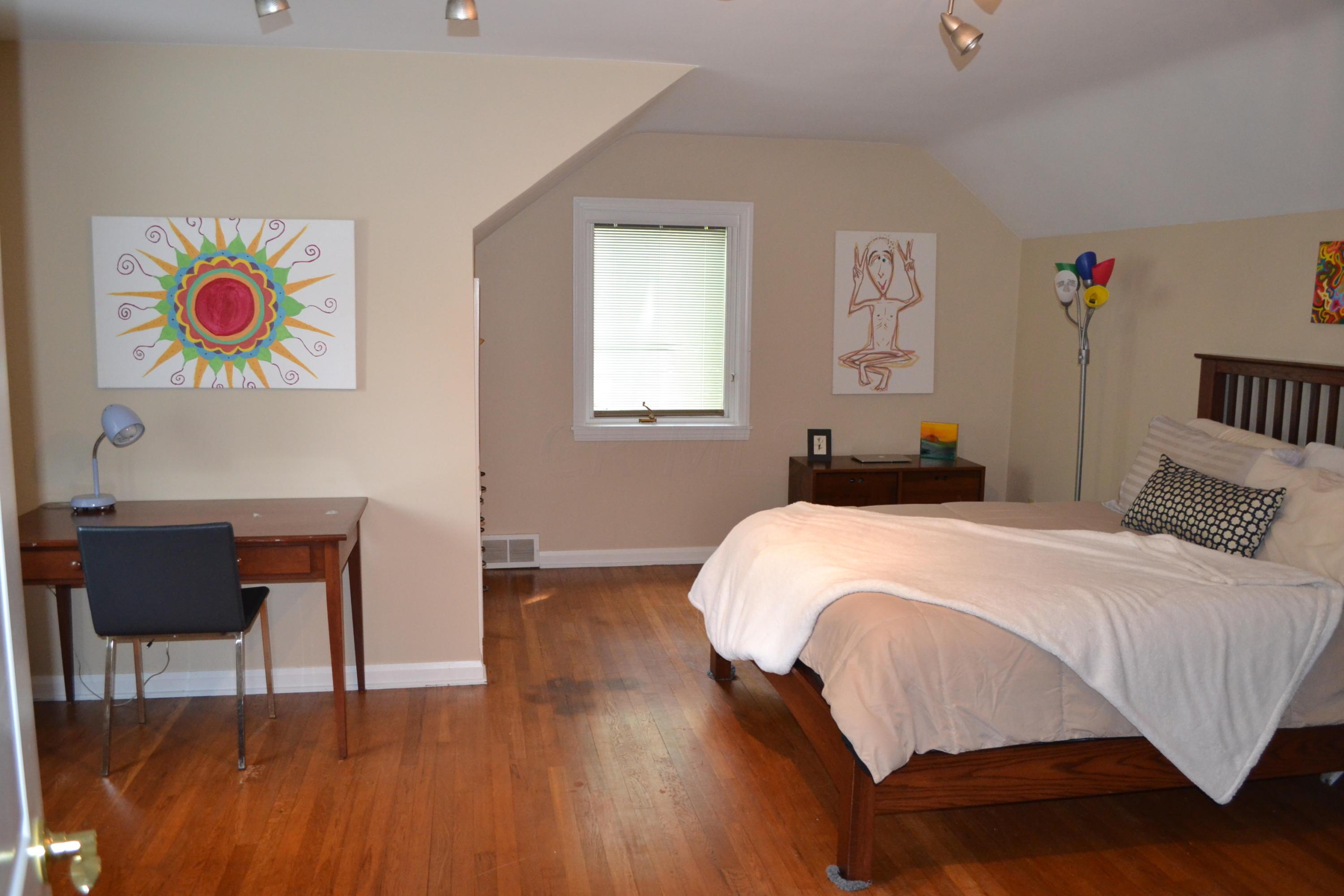 2434 Dorset Road Columbus, OH 43221 - Photo 30 of 40