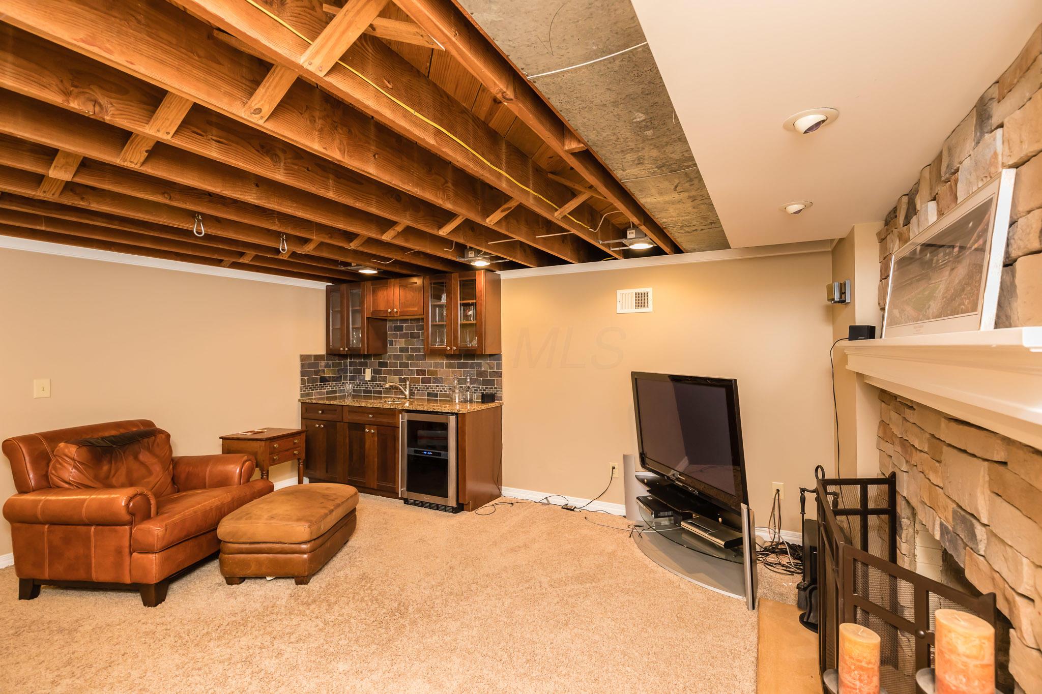 2434 Dorset Road Columbus, OH 43221 - Photo 33 of 40