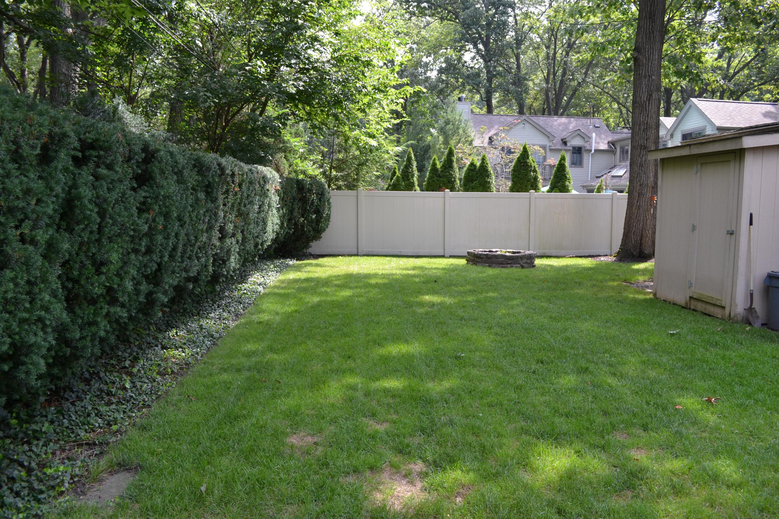 2434 Dorset Road Columbus, OH 43221 - Photo 37 of 40
