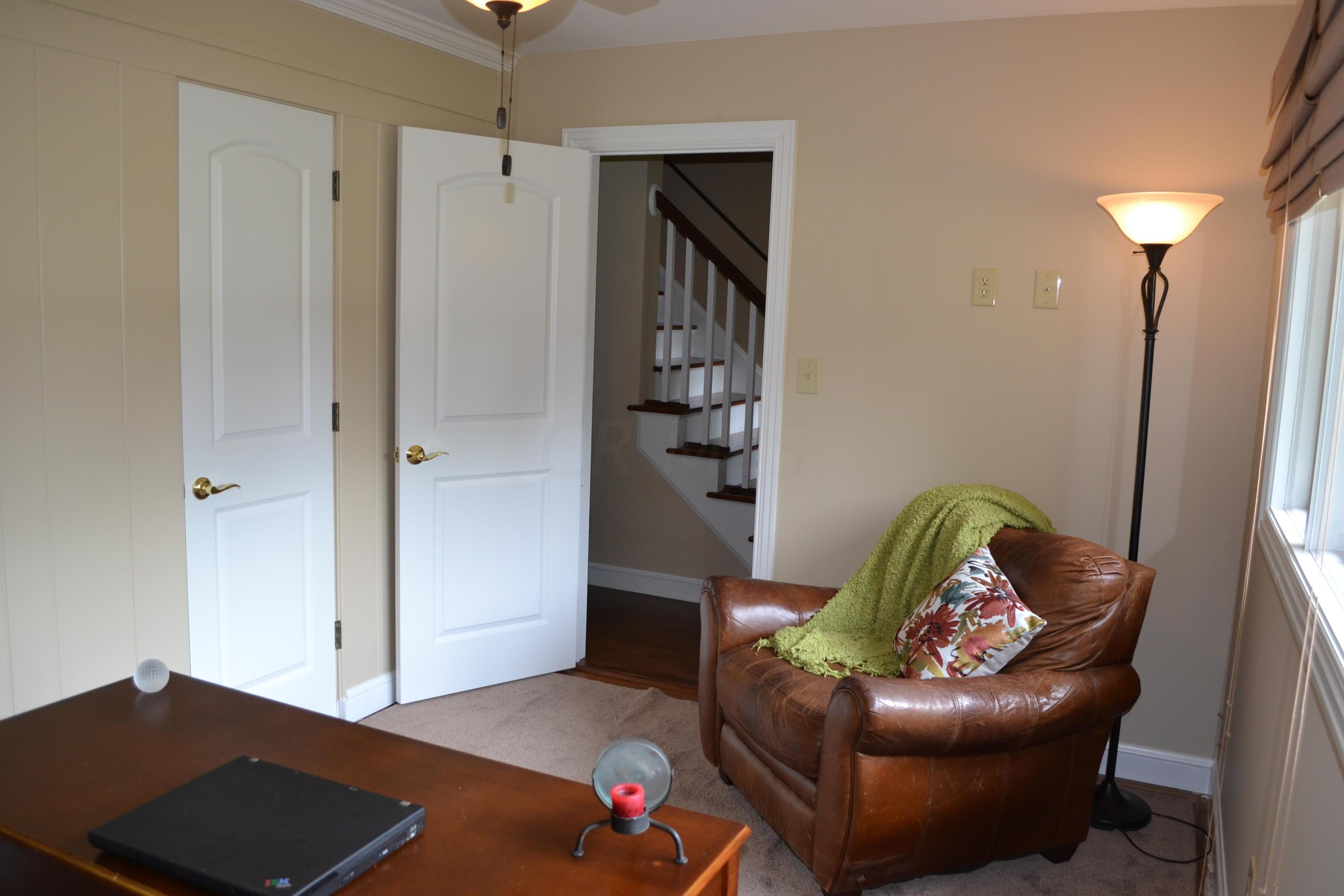 2434 Dorset Road Columbus, OH 43221 - Photo 5 of 40