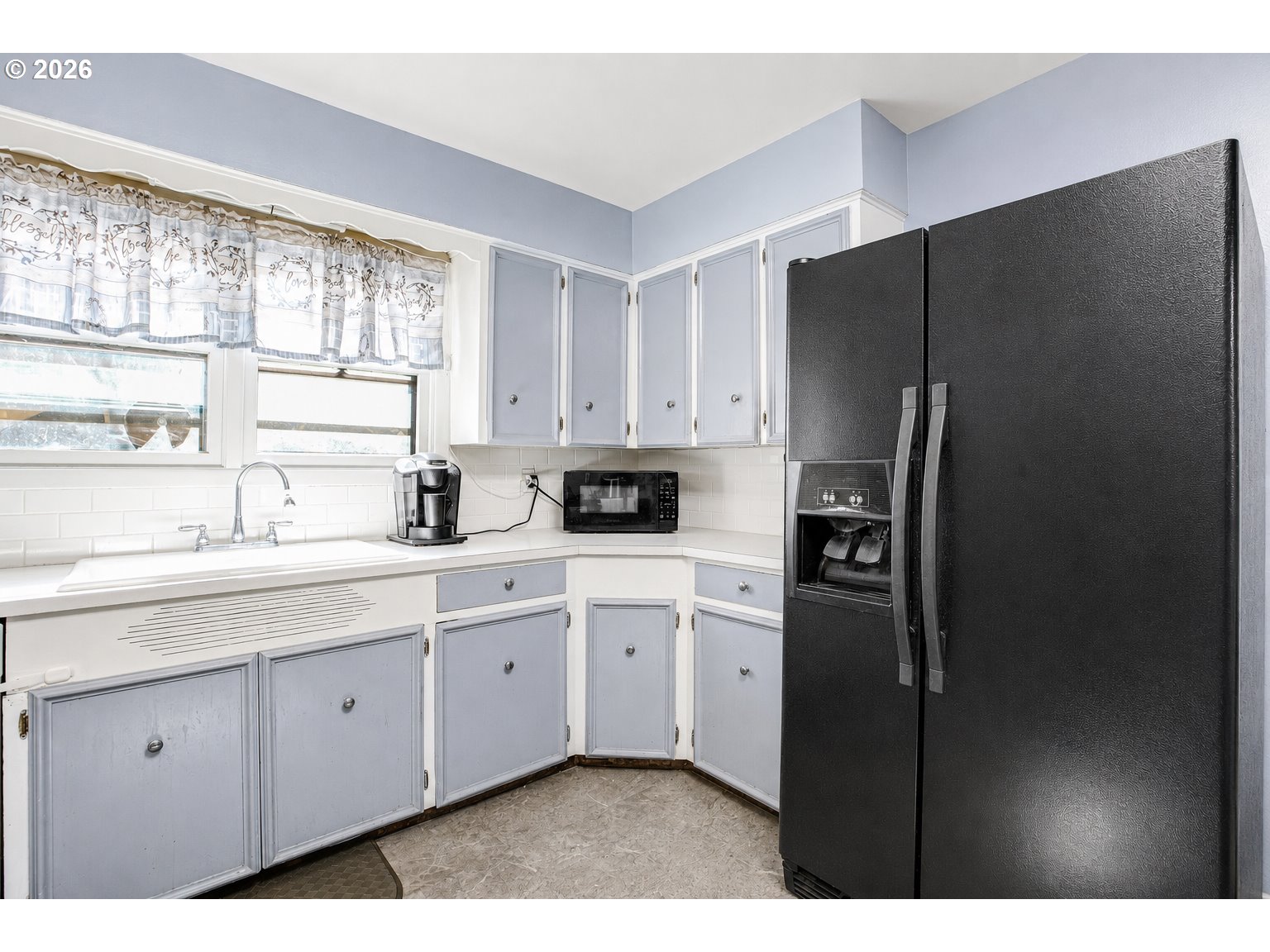 2918 Southeast 143rd Avenue Portland, OR 97236 - Photo 7 of 28