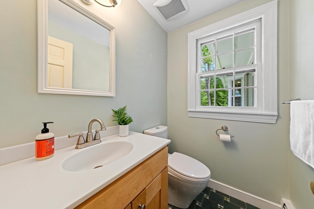 18 Isaac Davis Road Concord, MA 01742 - Photo 20 of 42