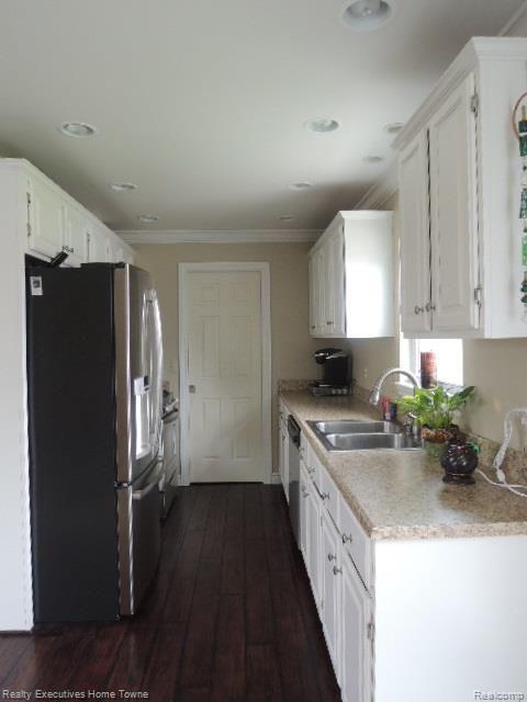 50300 Fairchild Road New Baltimore, MI 48051 - Photo 10 of 25 DSCN1955.jpg