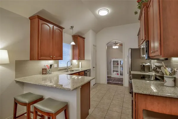 $289,000 | 1706 Summerhill Court, Granbury, TX 76048