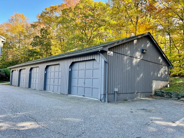 $2,900 | 308 Conestoga Way, Unit 308, Glastonbury, CT 06033