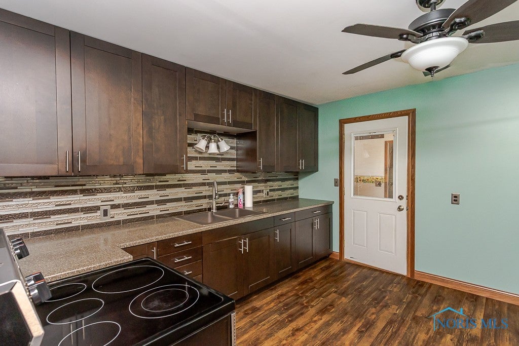 1856 North Stadium Road Oregon, OH 43616 - Photo 12 of 38 Gallery Image 12