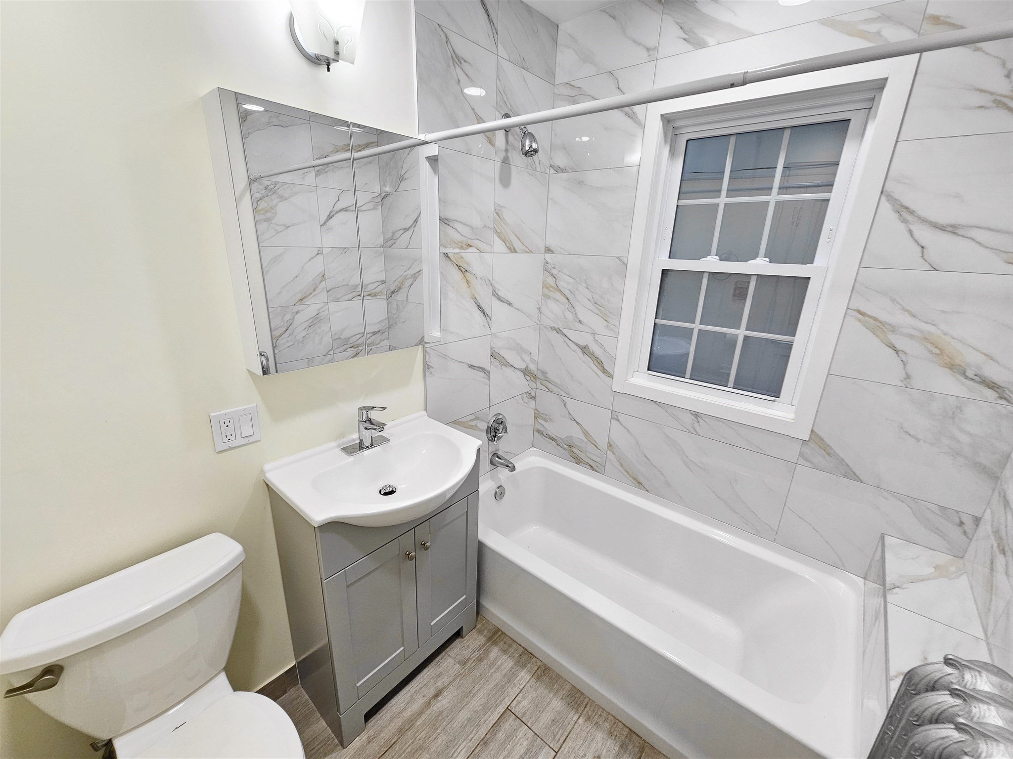 19 Rowe Street, Unit 2 Newton, MA 02466 - Photo 15 of 22 Gallery Image 15