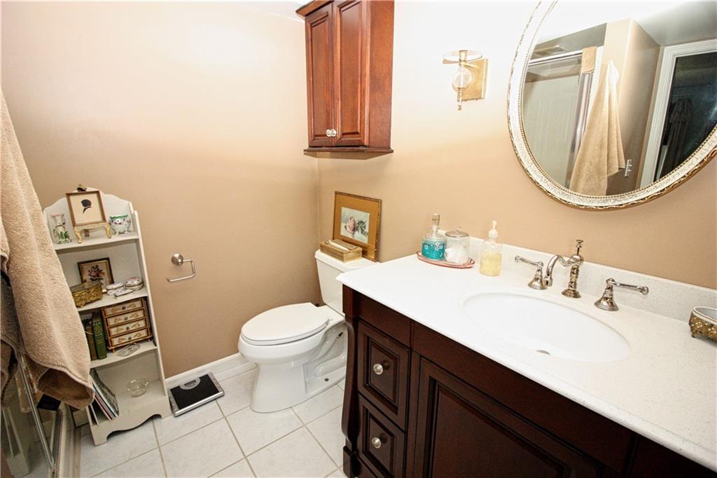 470 Leaning Tree Road Greenwood, IN 46142 - Photo 4 of 19 Gallery Image 4