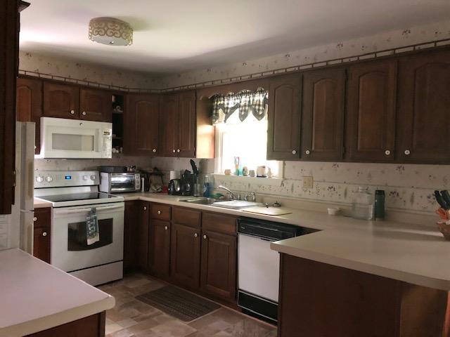 107 Smithfield Road Oakland, ME 04963 - Photo 5 of 13 5