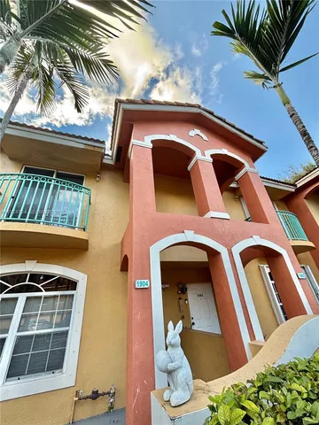 $2,700 | 6965 Northwest 173rd Drive, Unit 1904, Hialeah, FL 33015