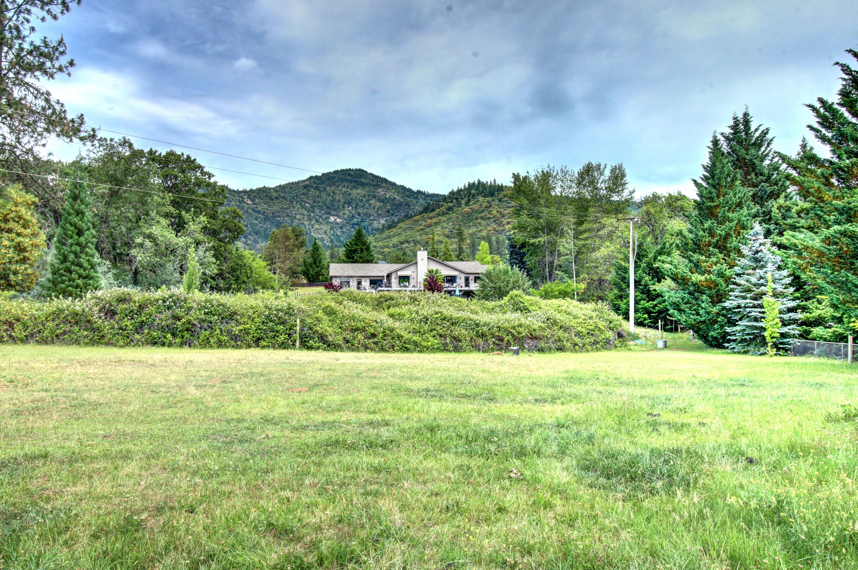 100 Springbrook Drive Grants Pass, OR 97527 - Photo 3 of 57 Pasture