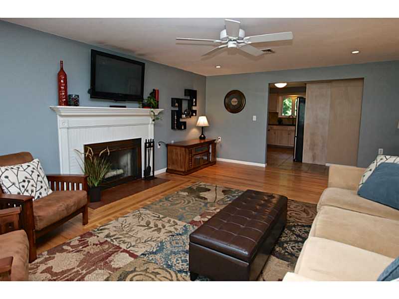 233 Deerfield Road Cranston, RI 02920 - Photo 5 of 21 Living Room.