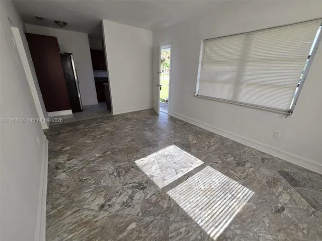 $2,200 | 17193 Northeast 18th Avenue, Unit 2, North Miami Beach, FL 33162