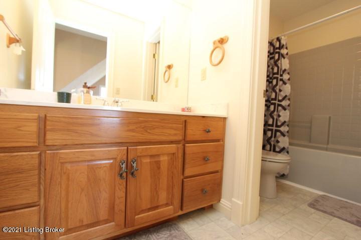 1138 Mays Road Lawrenceburg, KY 40342 - Photo 54 of 97 IMG_0409 (Small)