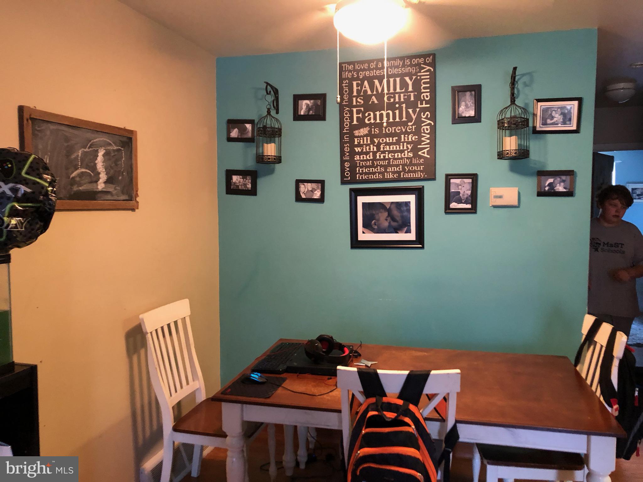12078 Abby Road Philadelphia, PA 19154 - Photo 3 of 13 Gallery Image 3