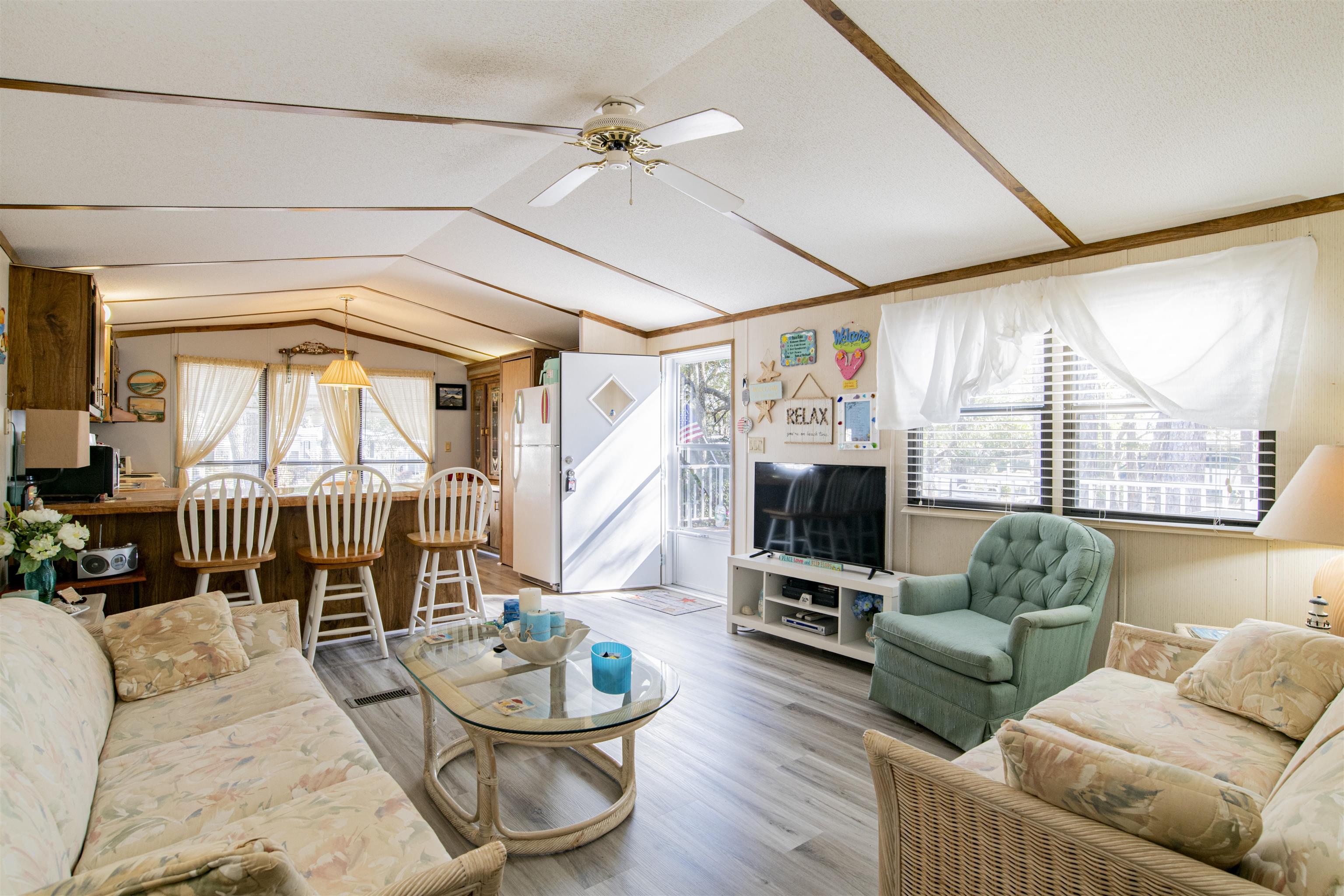 1663 Spanish Cove Drive Lillian, AL 36549 - Photo 9 of 22 Living Room