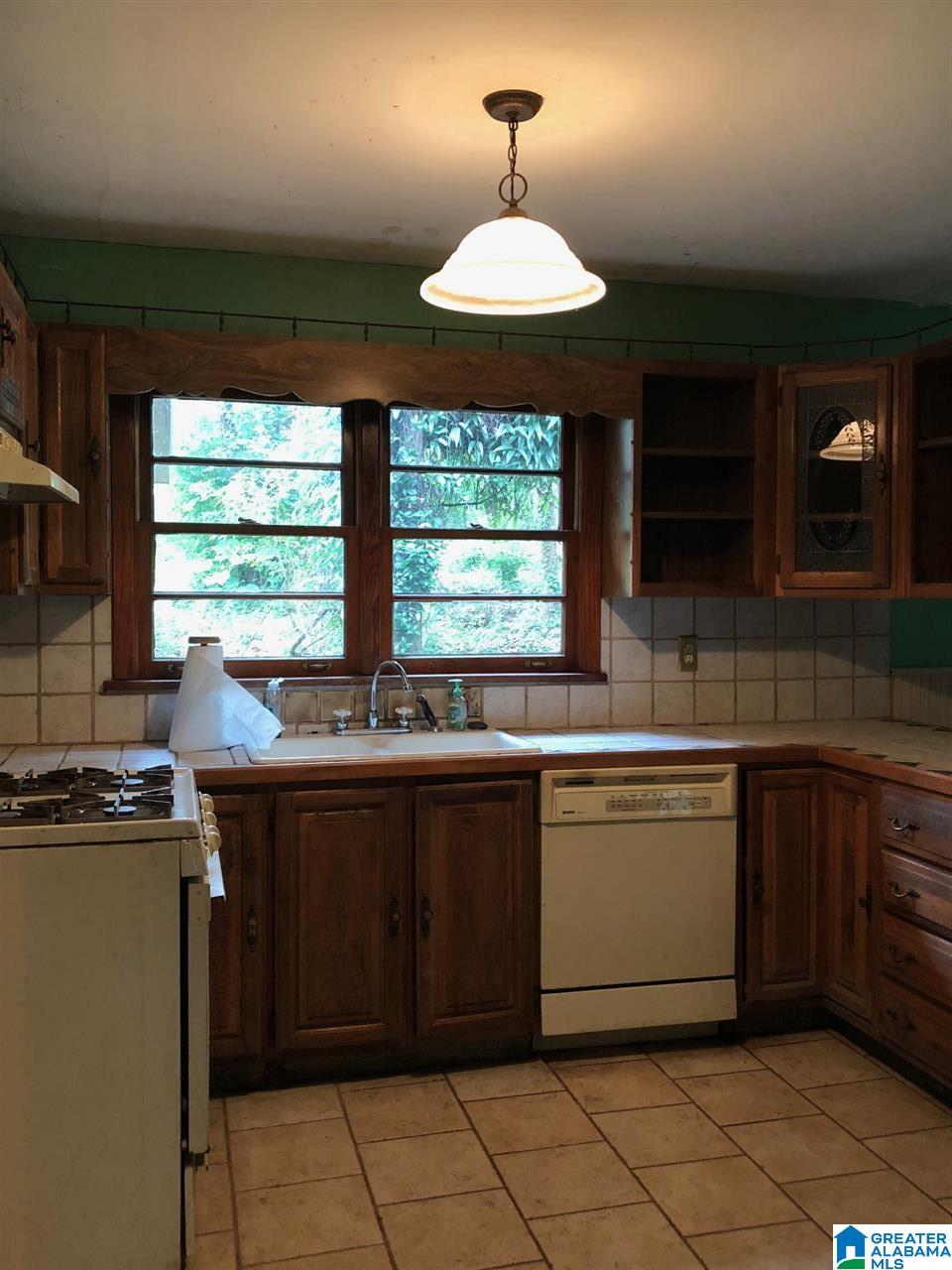 3333 Ridgely Drive Birmingham, AL 35243 - Photo 2 of 7