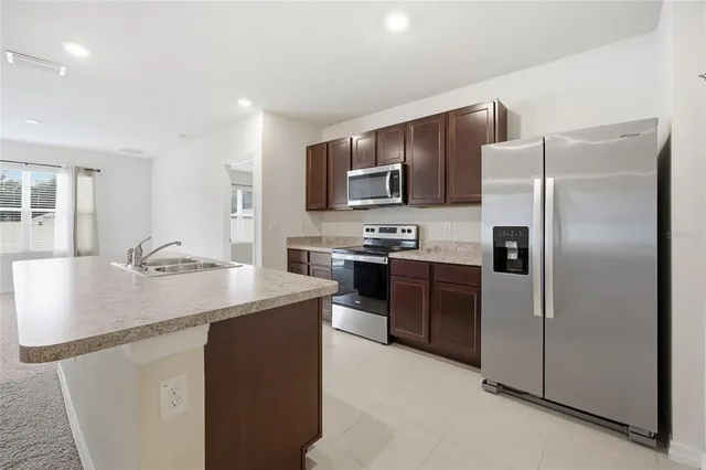 $299,000 | 3865 Southeast 98th Place, Belleview, FL 34420