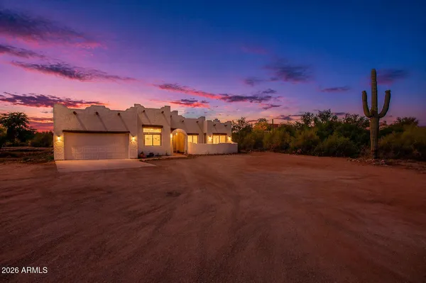 $625,000 | 310 North Mountain View Road, Apache Junction, AZ 85119