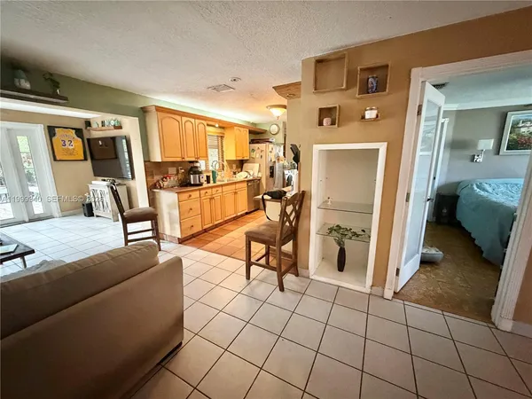 $590,000 | 1581 Southwest 27th Terrace, Fort Lauderdale, FL 33312