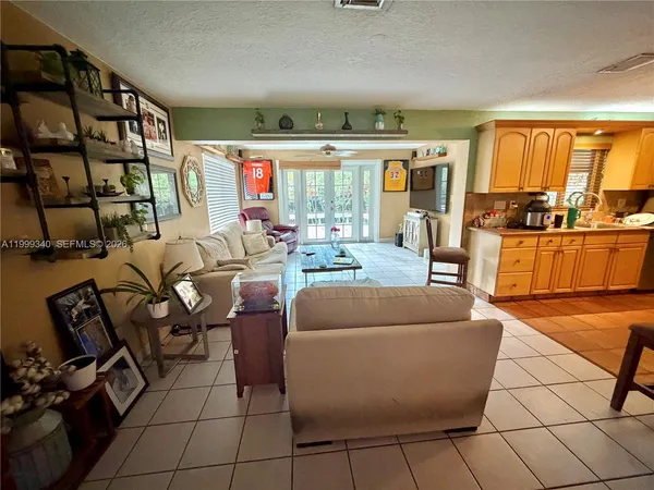 $590,000 | 1581 Southwest 27th Terrace, Fort Lauderdale, FL 33312
