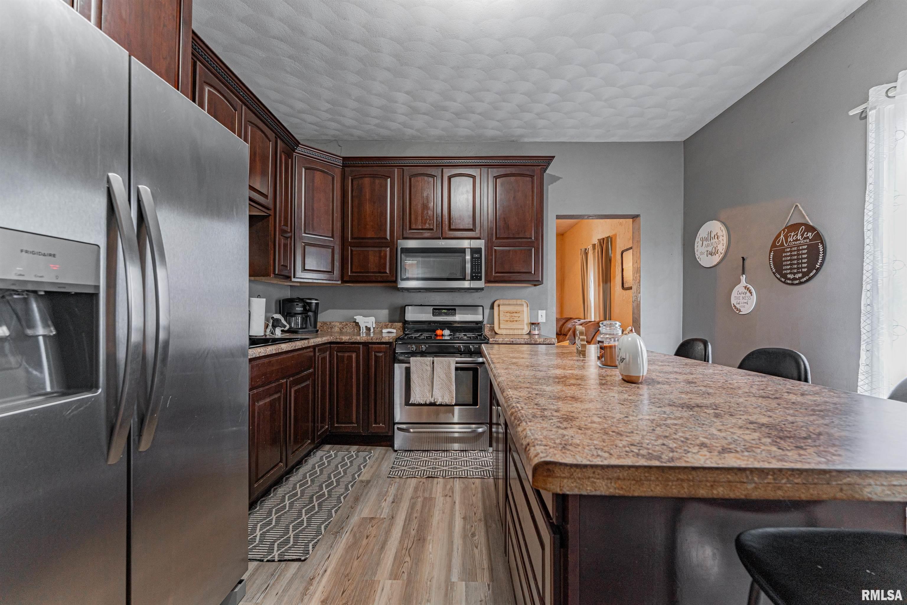 104 North Pear Topeka, IL 61567 - Photo 8 of 29 Gallery Image 8