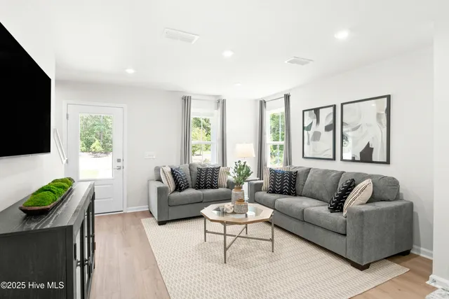 $254,990 | 1787 Piney Creek Road Northeast, Bolivia, NC 28422