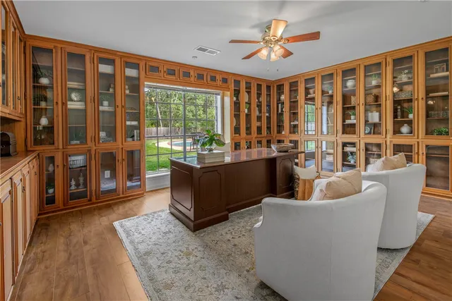 $675,000 | 1403 Post Oak Circle, College Station, TX 77840