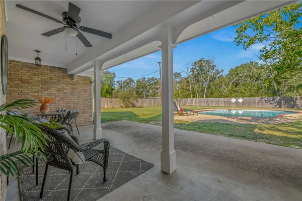 $645,000 | 1403 Post Oak Circle, College Station, TX 77840