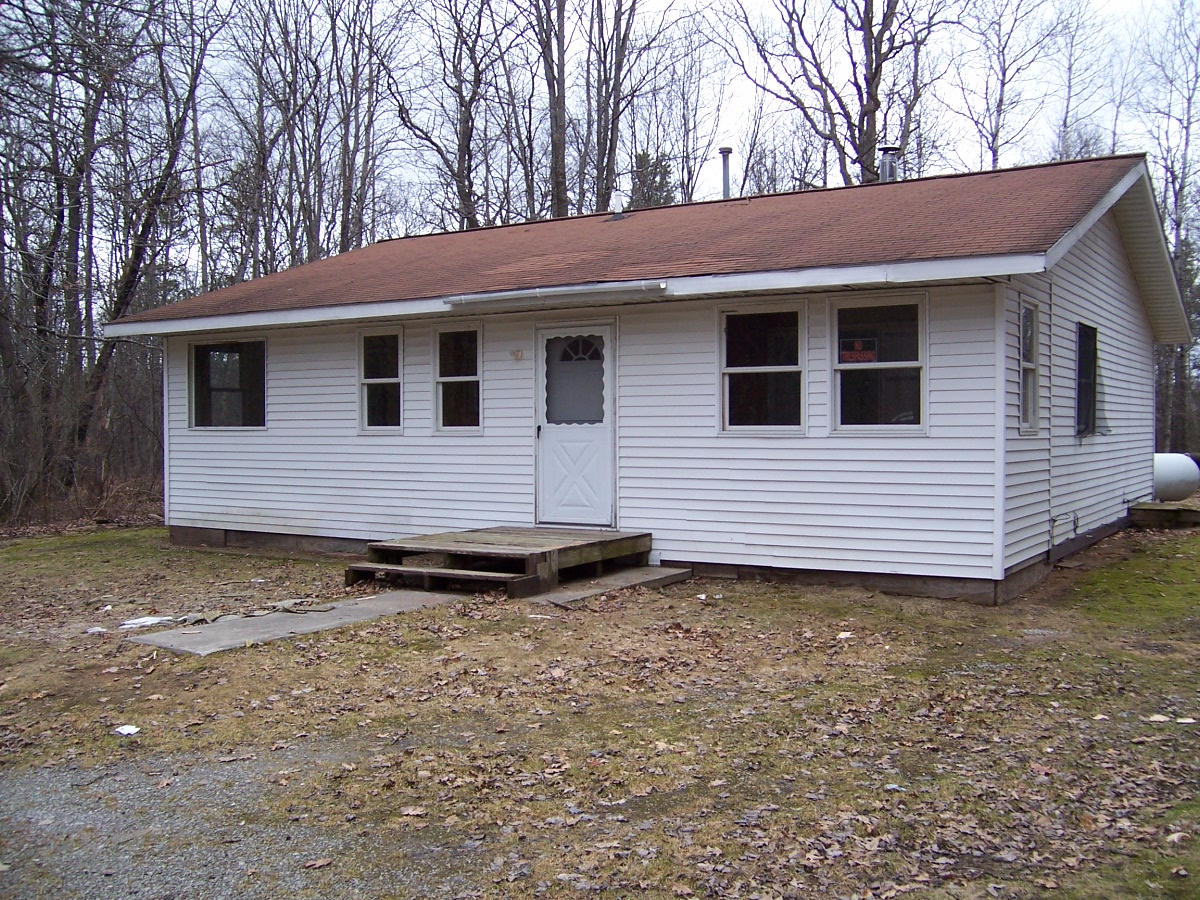 2570 Hill Road Lewiston, MI 49756 - Photo 1 of 7 Gallery Image 1