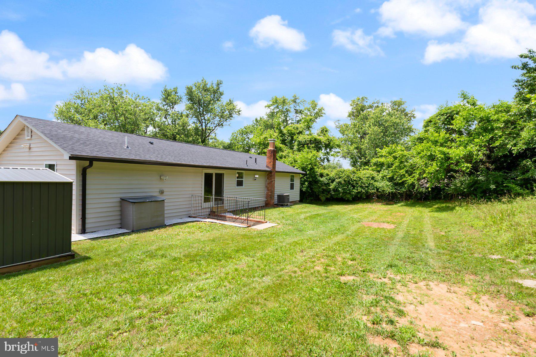 2806 Duvall Road Burtonsville, MD 20866 - Photo 26 of 33 Backyard