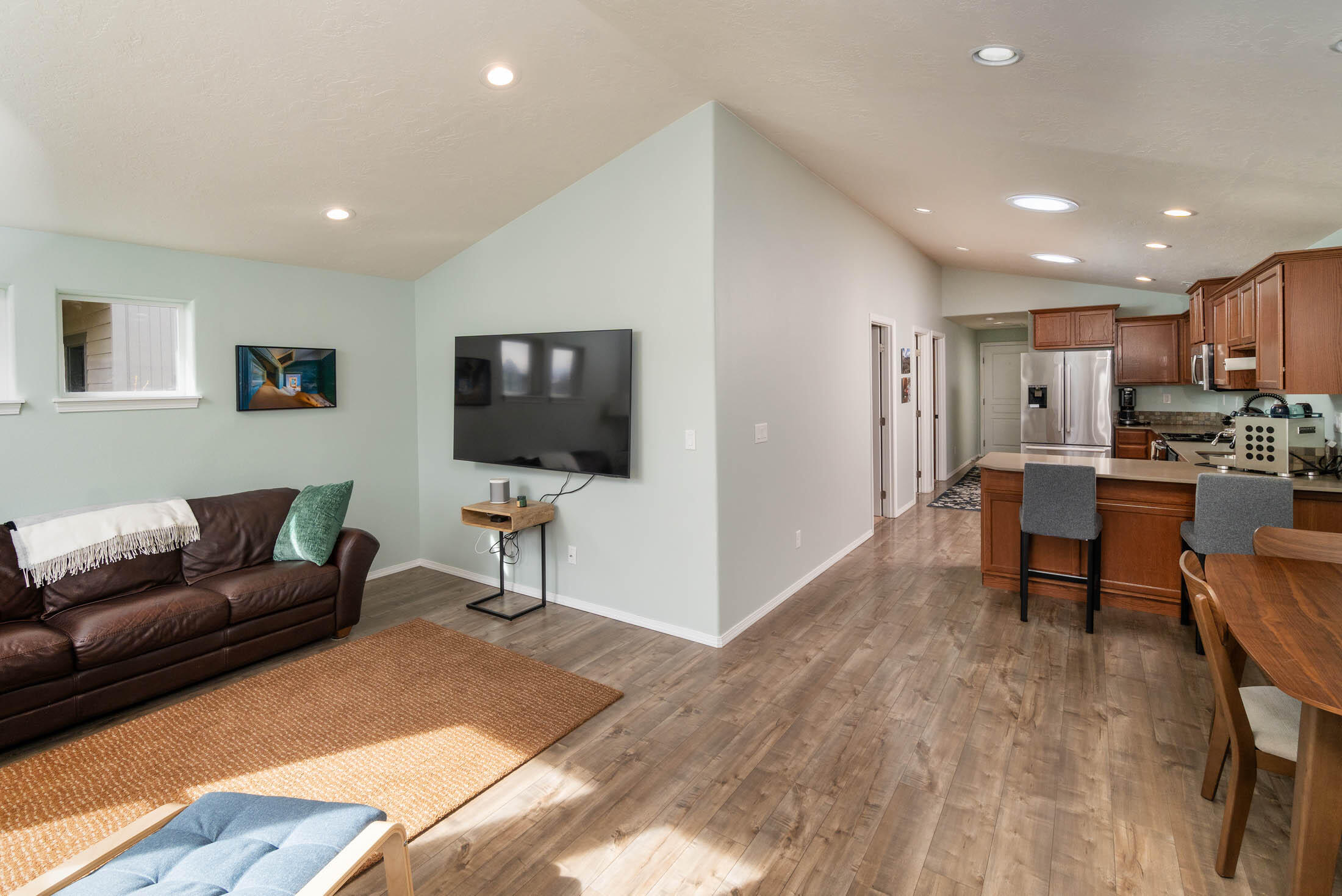 62017 Northeast Nate's Place Bend, OR 97701 - Photo 7 of 16 62017 NE Nates Place_0017