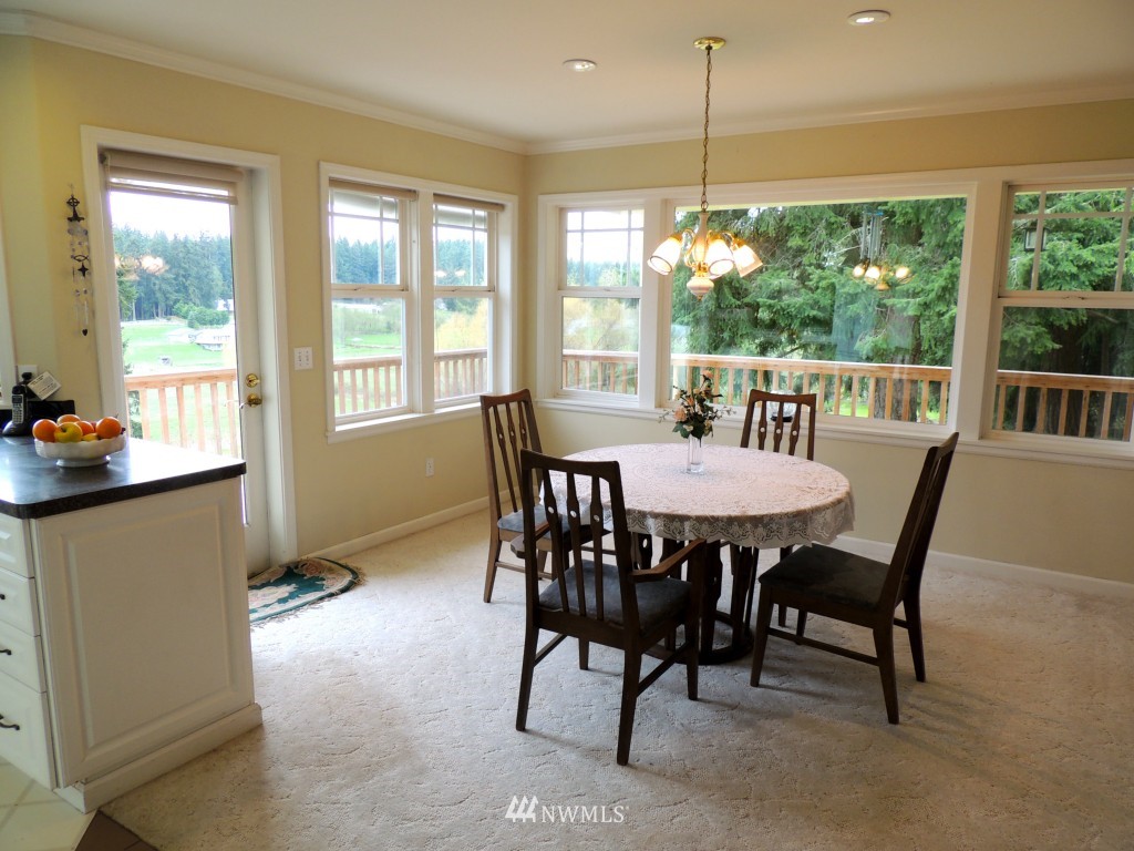3795 Midvale Road Clinton, WA 98236 - Photo 6 of 15 Gallery Image 6