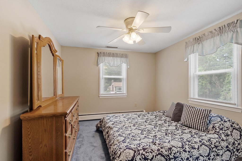 15 Dallas Road Lowell, MA 01854 - Photo 18 of 36