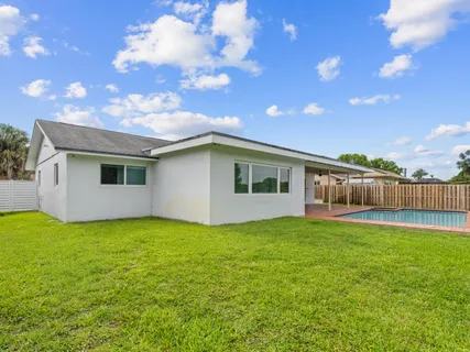 $745,000 | 5317 Southwest 120th Avenue, Cooper City, FL 33330